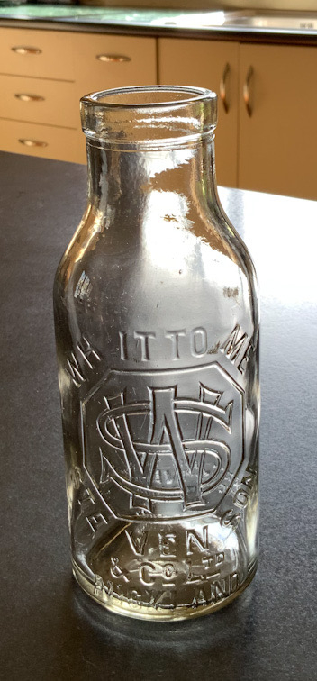 Vintage Whittome Stevenson & Co Auckland Glass Pickle Jar Bottle